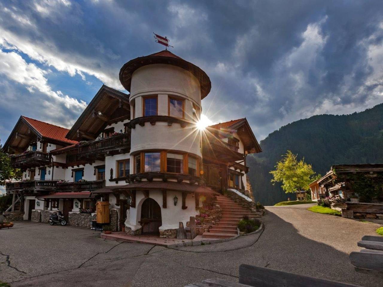 Almgasthof Himmelbauer - Ferienwohnung Goldeck in Obervellach, Bezirk Spittal an der Drau