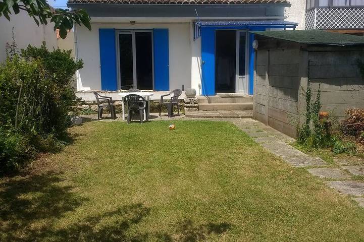 Ferienhaus für 2 Personen, mit Terrasse und Garten - 1