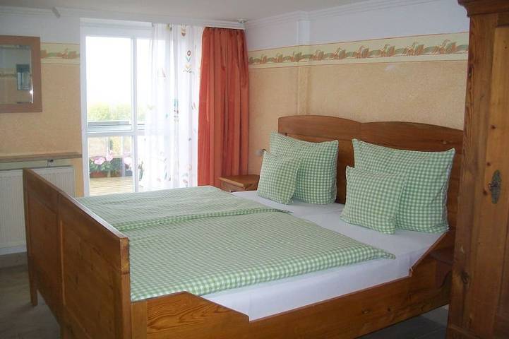 Ferienwohnung für 8 Personen, mit Balkon und Garten in Ansbach - 2