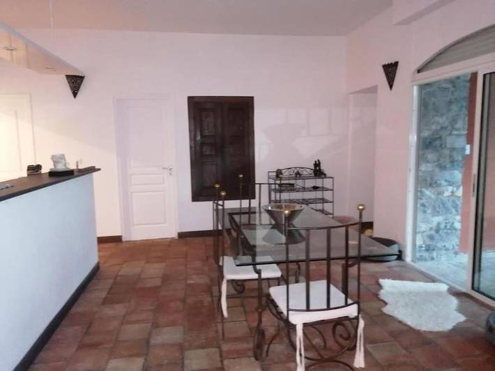 Location de vacances pour 6 personnes, avec terrasse et jardin à Saint-Hippolyte-du-Fort - 4