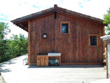 Gîte pour 7 personnes, avec terrasse et jacuzzi dans Sarras