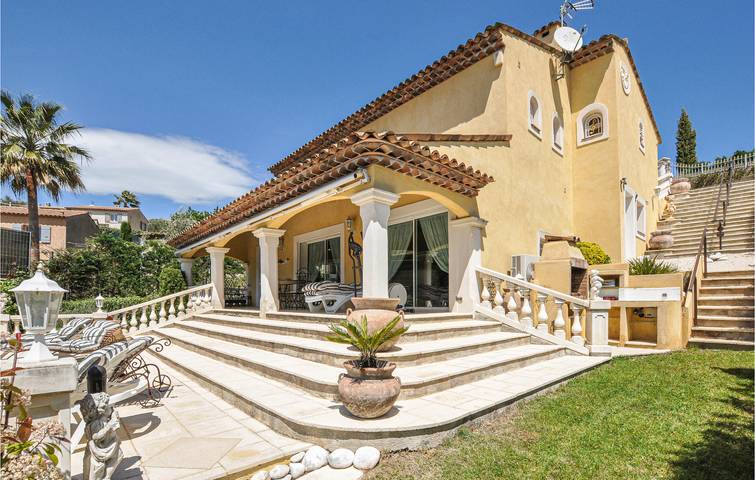 Casa de vacaciones para 6 personas, con piscina además de terraza y jardín - 1