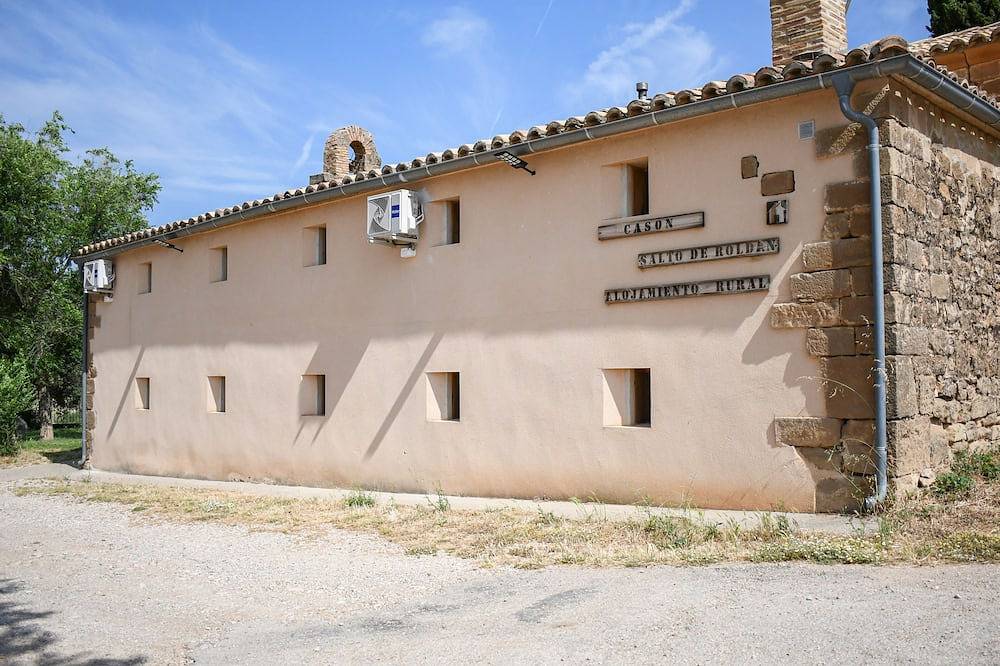 Casón Salto De Roldán in Nueno, Huesca Provinz