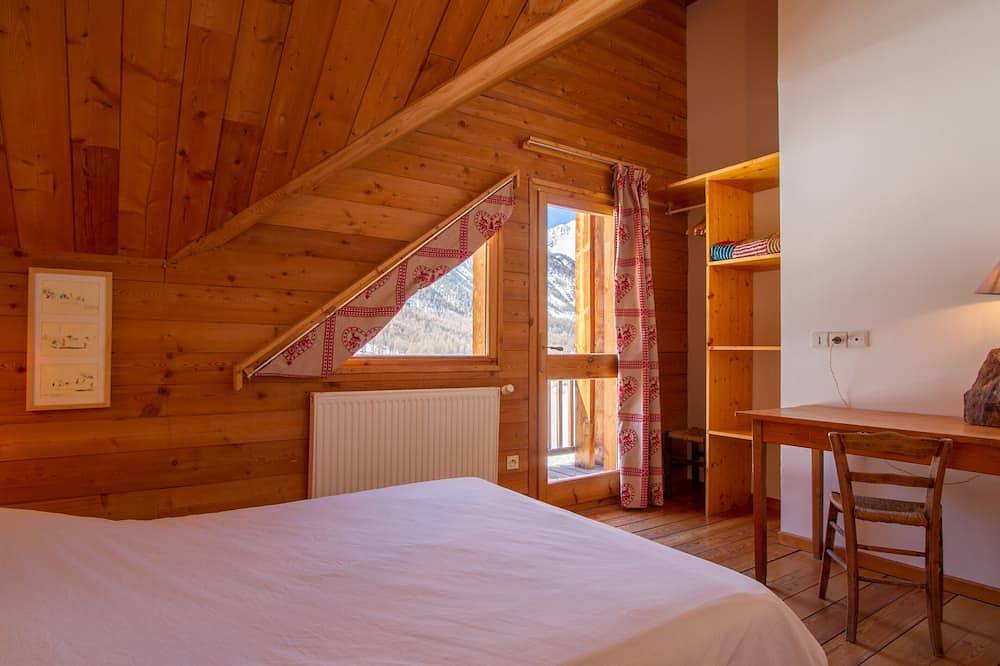 Chalet Les Elfes Hameau des Chazals Nevache Altos Alpes in Névache, Briançon region