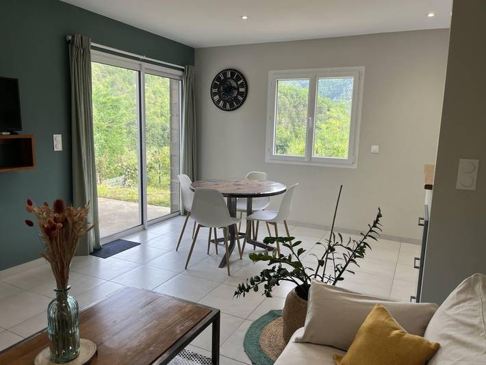 Gîte pour 2 personnes, avec terrasse à Mostuéjouls - 4