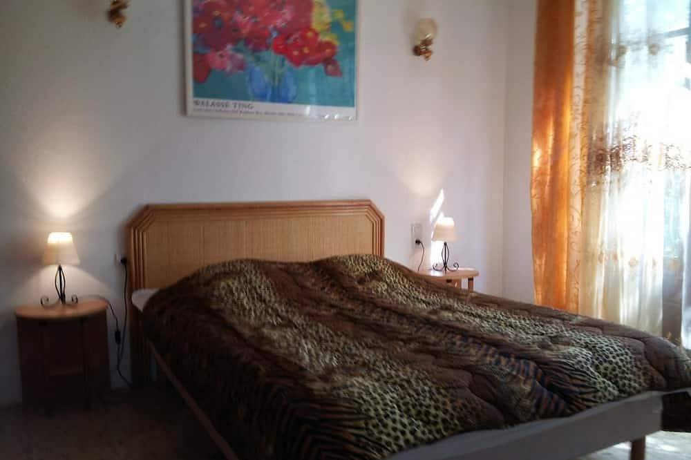 Amplia villa cerca del pueblo in Taradeau, Region de Draguignan