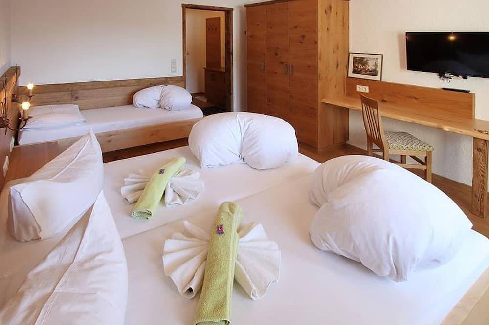 Doppel- Dreibettzimmer \"Komfort\", mit Bad - Gasthof Bäckerwirt in Loferer und Leoganger Steinberge, Leogang
