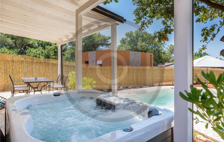 Ferienhaus für 4 Personen, mit Terrasse in Peroj - 2