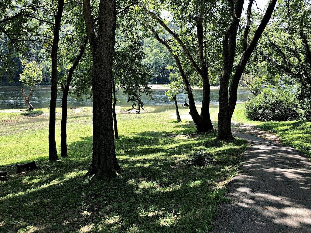 Ganze Wohnung, \"The Loft\" - Innen- / Außenpools in der Nähe von Aktivitäten-Gated Community in Table Rock Lake