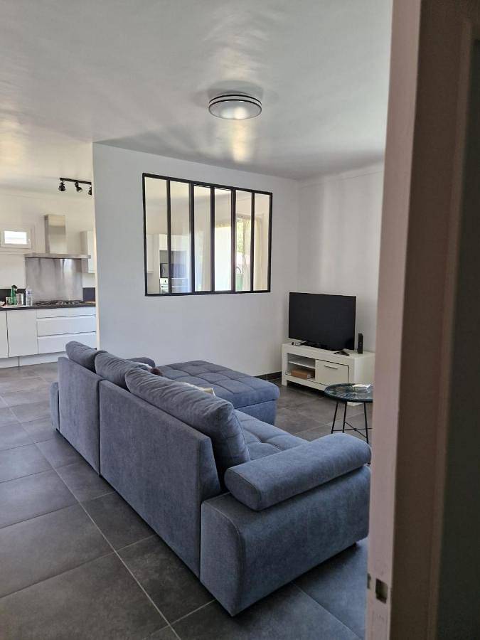 Gîte pour 4 personnes, avec terrasse dans Port du Cros de cagnes