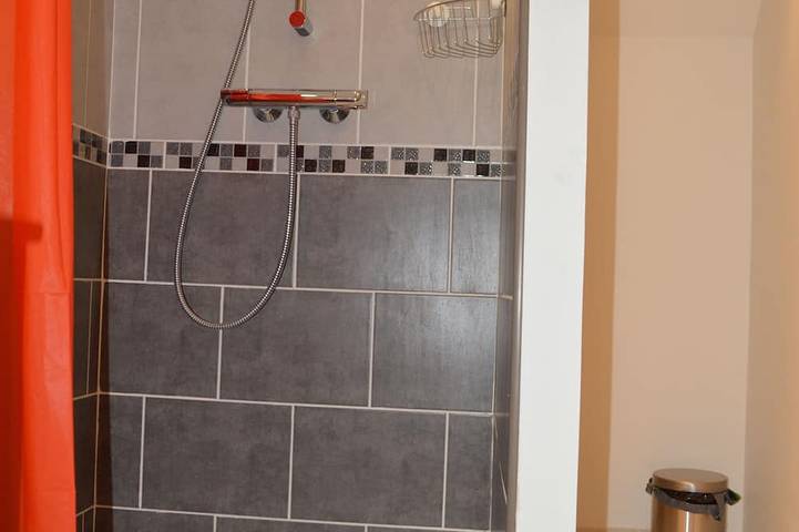 Gîte pour 4 personnes, avec jardin à Hautvillers - 4