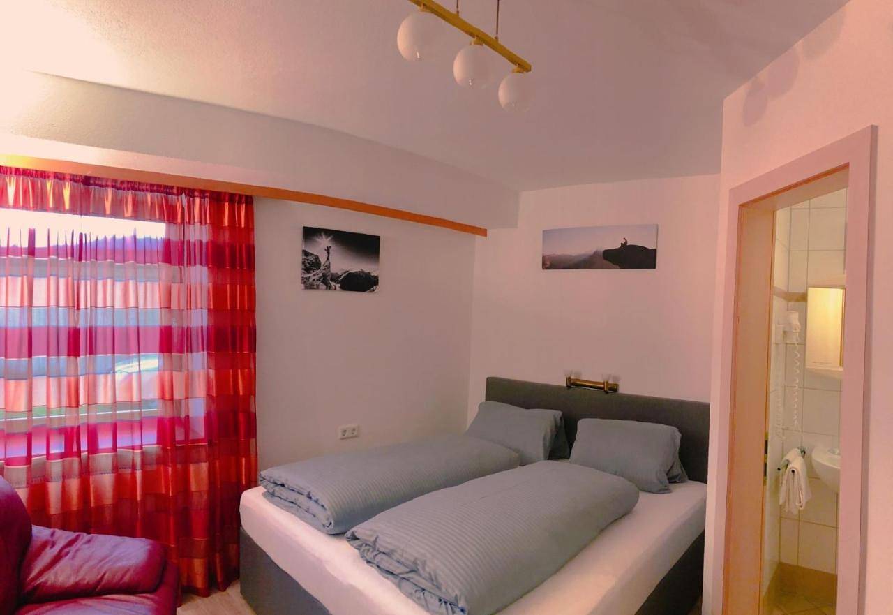 Triple Room with Mountain View in Ehrwald, Alpes d'Ammergau (Autriche)
