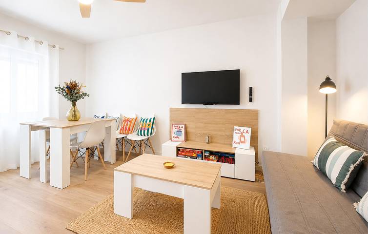 Ganze Ferienwohnung, Geräumige 2-Zimmer-Wohnung in der Nähe von Playa de Los Olivos in Platja de Sant Antoni (Cullera), Cullera