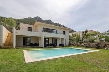Villa für 10 Personen, mit Pool und Terrasse sowie Garten auf Korsika