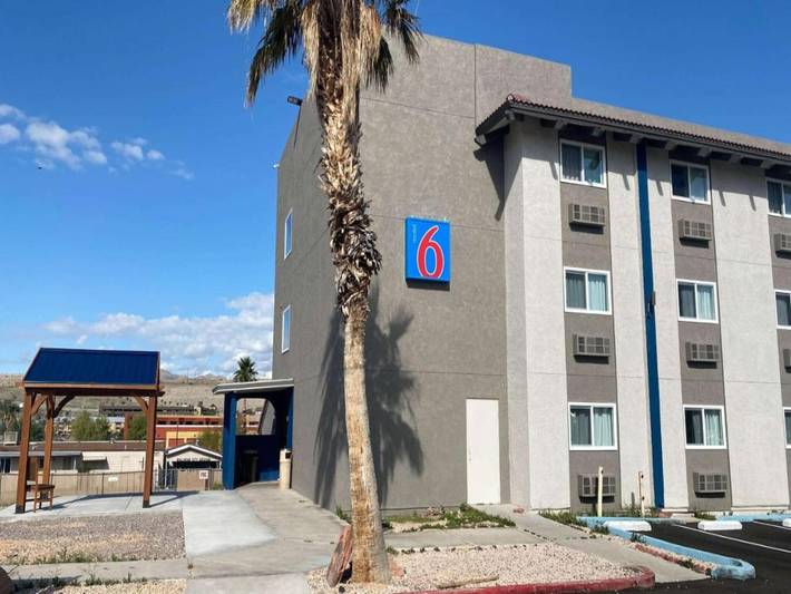 Apartamento entero, Ms6 Bullhead | 2 camas queen | No fumadores in Lake Mohave, Bullhead City