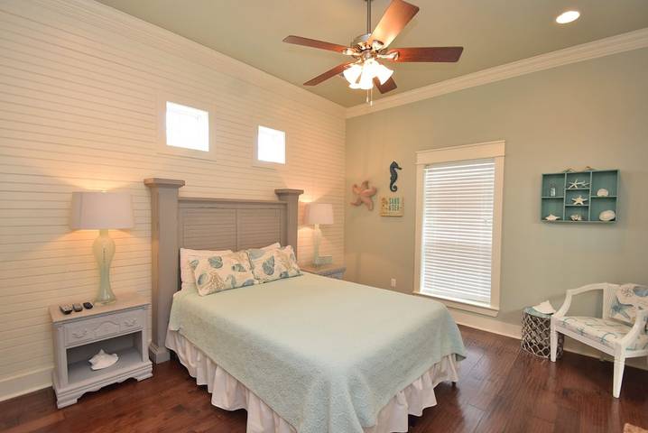 Vacation rental for 12 people, with balcony and yard in Bolivar Peninsula