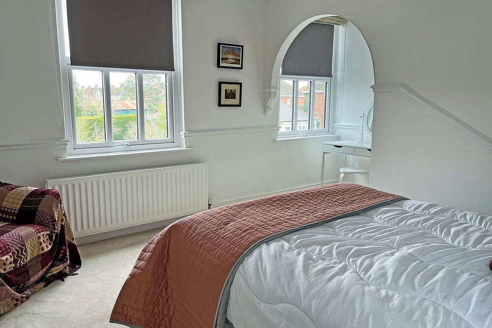 2 bedroom accommodation in Hurworth, near Darlington in Darlington