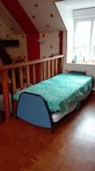 Location de vacances pour 9 personnes, avec terrasse et jardin à Noyers - 4