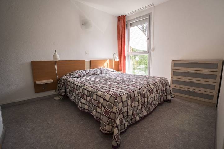 Ganze Wohnung, Familie 3-Sterne-Residenz mit beheiztem Pool in Salies-de-Béarn, Béarn