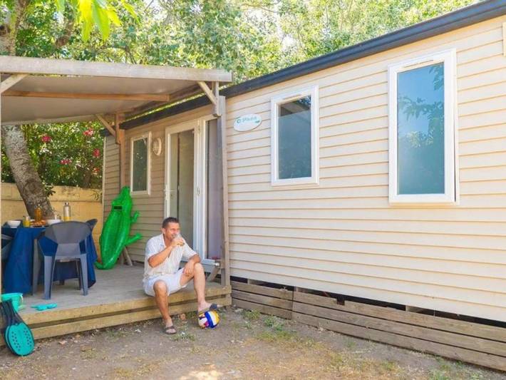 Camping pour 6 personnes, avec terrasse et piscine à Frontignan