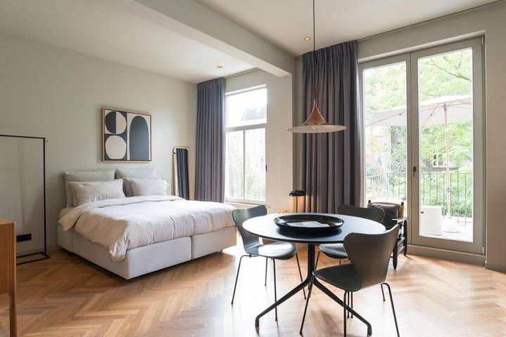 Pension voor 2 personen, met terras en uitzicht in Amsterdam West