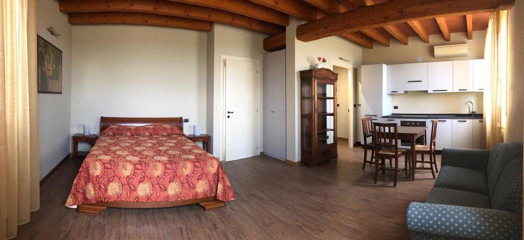 Location de vacances pour 2 personnes, avec piscine ainsi que jardin et vue, animaux acceptés à Reggio d'Émilie - 2