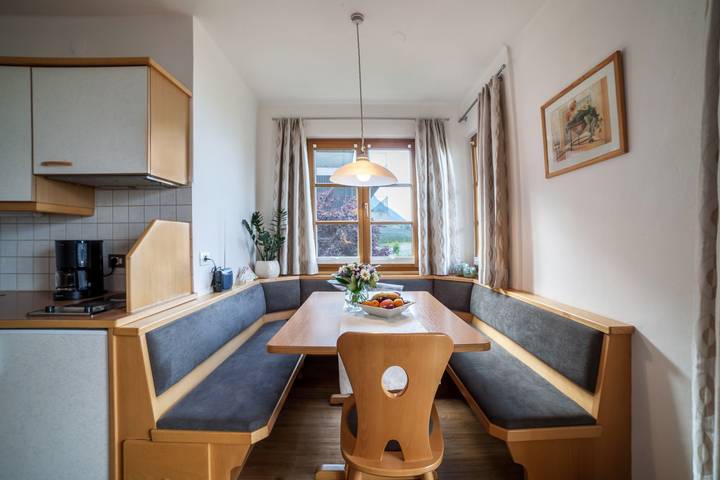 Ganze Wohnung, Ferienwohnung "Laugen Rainegg" mit Bergblick, Wlan, Garten & Balkon in Schenna, Sarntaler Alpen