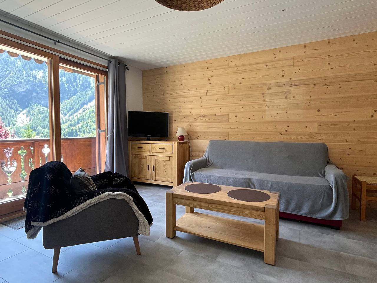 Apartamento entero, Encantador 2 piezas soleado, balcón sur, aparcamiento, cerca pistas in Pralognan-la-Vanoise, Parque Nacional de Vanoise