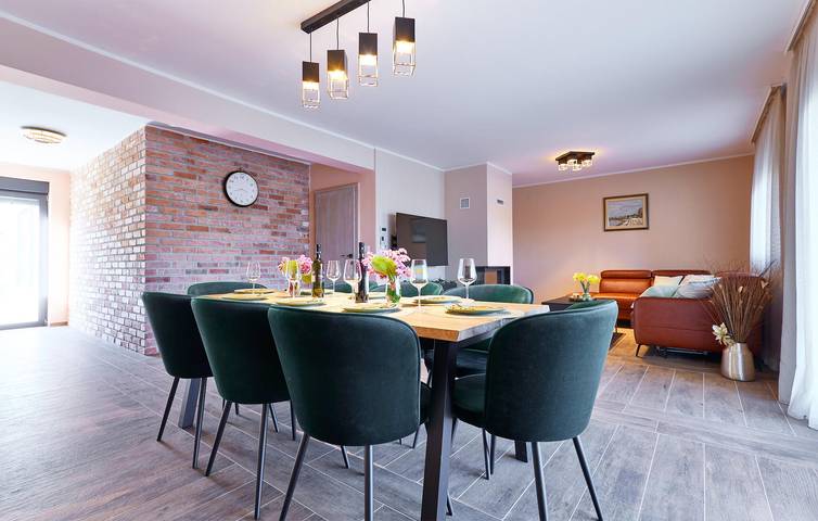 Reizende 2-Zimmer-Wohnung mit Pool und Terrasse, 400 m vom Fluss Mrežnica entfernt in Karlovac, Karlovac und Umgebung