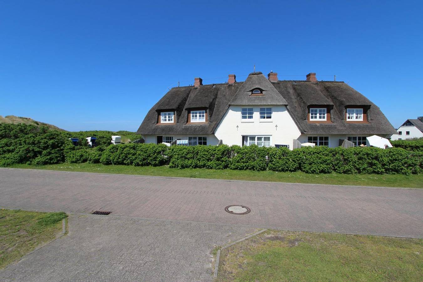 Ganze Wohnung, Hochwertig eingerichtetes Ferienappartement hinter den Dünen in Wenningstedt in Wenningstedt, Sylt