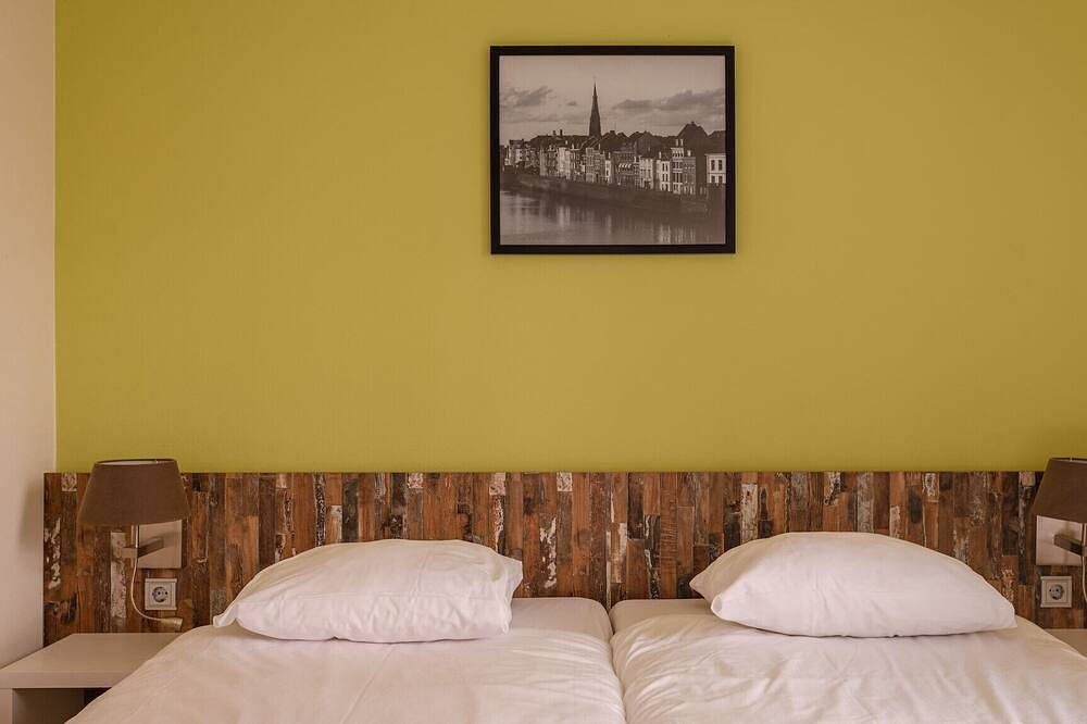 Comfort house - 7 bedrooms / 4 bathrooms in Maastricht, Limburg (Olanda)