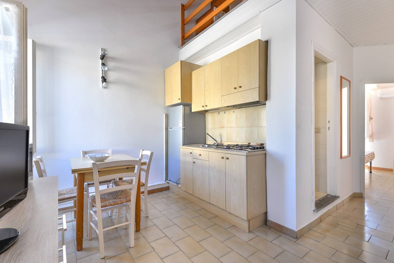 Ganze Wohnung, Ferienwohnung 'Il Quadrifoglio 3' nahe am Strand mit Terrasse und Wlan in Spiaggia di Procchio (Procchio), Marciana