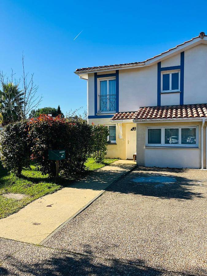 Maison de vacances pour 7 personnes, avec Terrasse ainsi que Jardin et Piscine à Saint-Vincent-de-Tyrosse