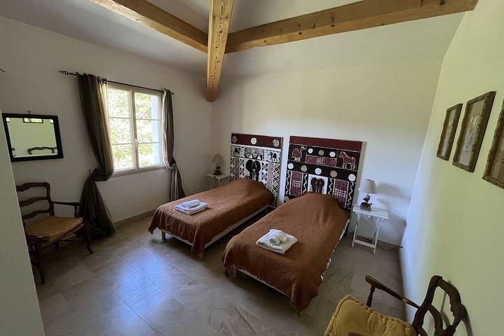 Location de vacances pour 10 personnes, avec terrasse et jardin, animaux acceptés à Buis-les-Baronnies - 2