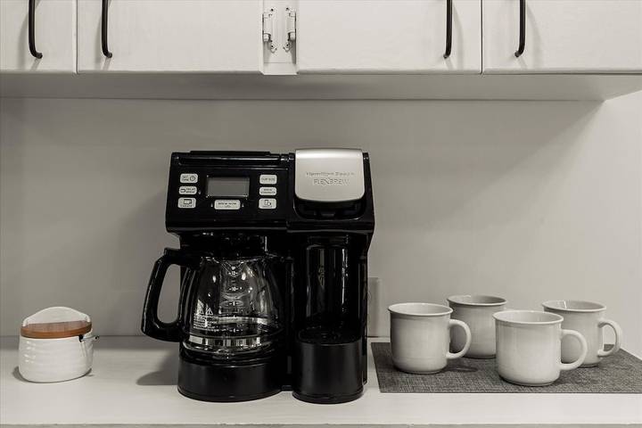 Vacation home for 6 people, with yard and hot tub in Russian River