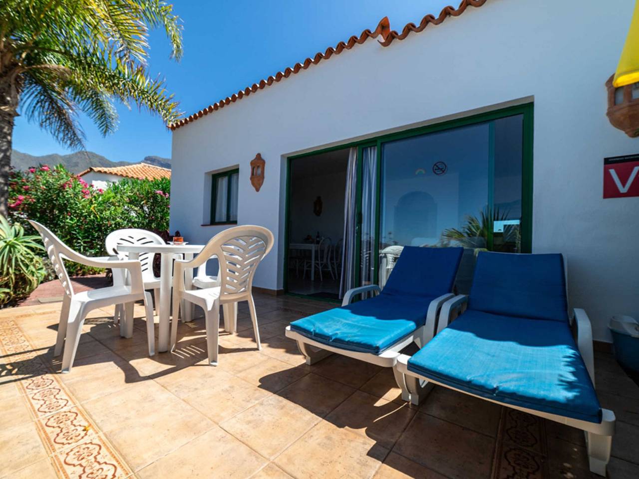 Ganze Ferienwohnung, Bungalows Villa Verde Mary in Dos Pinos, El Paso