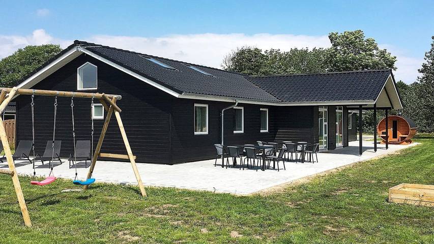 Ferienhaus für 16 Personen, mit Pool und Sauna sowie Terrasse und Whirlpool auf Rømø