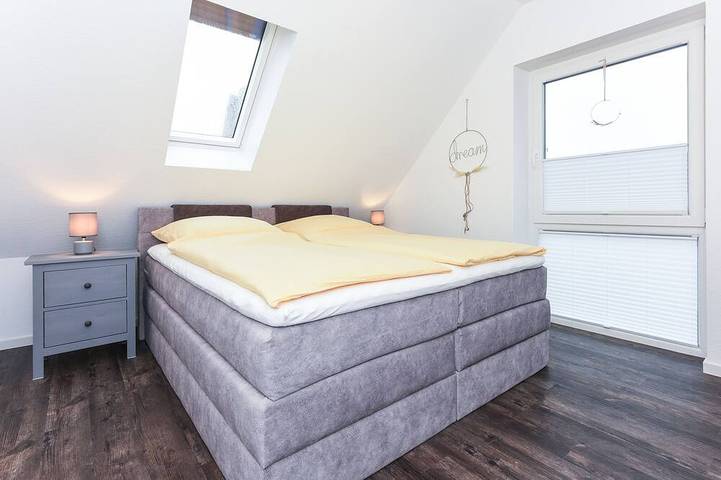 Ferienhaus für 6 Personen, mit Sauna und Terrasse sowie Garten in Carolinensiel - 2