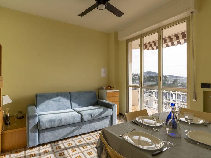 Ferienwohnung für 4 Personen, mit Terrasse in San Remo - 2