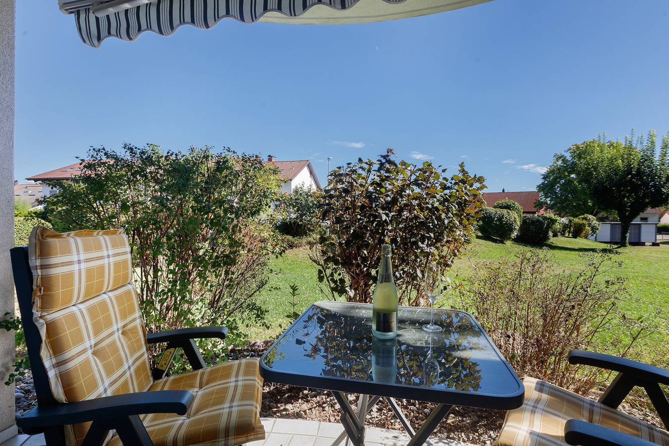 Ganze Wohnung, Apartment 'Schweizer Grenze' mit Terrasse und Wlan in Waldshut-Tiengen, Südschwarzwald