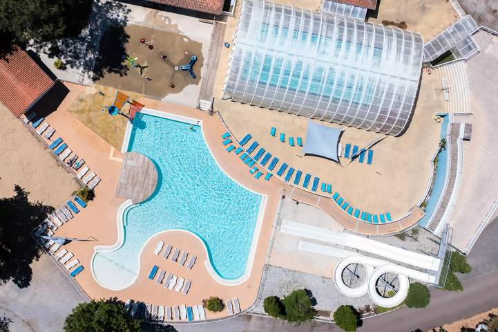 Gîte pour 5 personnes, avec terrasse et piscine dans Etang De Soustons - 2