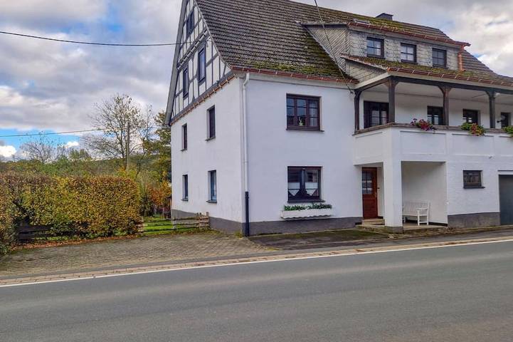 Chalet für 8 Personen, mit Garten in Schmallenberg