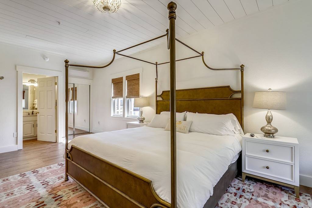 Kultige Scheunenanlage aus dem 19. Jahrhundert, Teichseite mit Zugang zum See, Par-3-Golf und Tennis in Deep Creek Lake