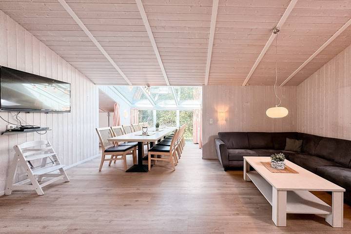 Ferienhaus für 12 Personen, mit Sauna und Garten sowie Whirlpool an der Ostsee - 2