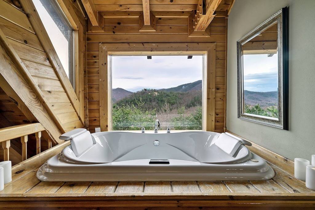 Log Cabin for 6 Guests in Wears Valley, Sevier County