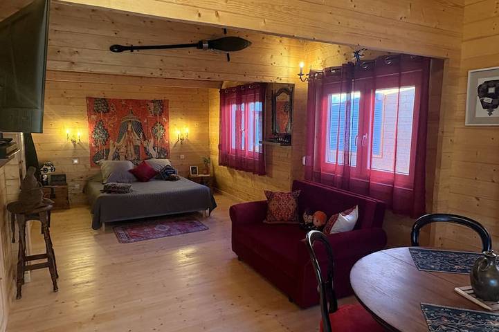 Gîte pour 3 personnes, avec terrasse et jardin à Boutenac