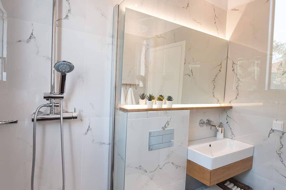 Ganze Wohnung, High-end Luxury Apartment & Convenient Location in Griechenland