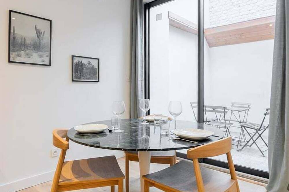 Ganze Wohnung, Fully equipped duplex with exterior and parking ! in Wazemmes (Lille), Lille