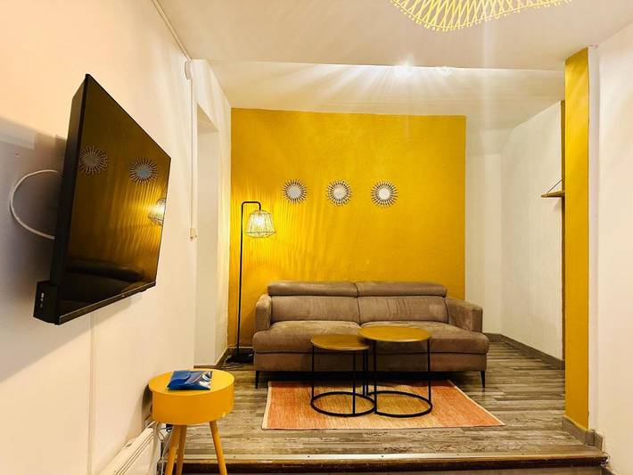 Gîte pour 4 personnes, avec terrasse dans Office De Tourisme De Perpignan