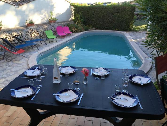 Location de vacances pour 8 personnes, avec piscine ainsi que jardin et bassin pour enfant à MUS - 3